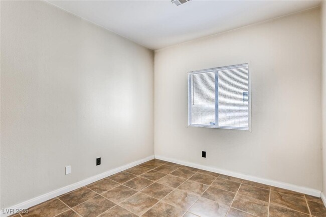 Building Photo - 5419 Cypress Creek St