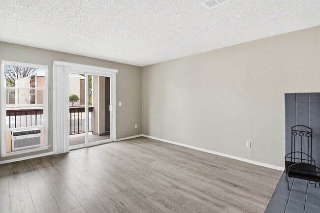 Building Photo - $1,395.95 - 1 Bed, 1 Bath Updated Unit in Westminster with In Unit Washer/Dryer!