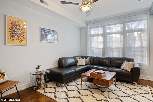 Building Photo - 3121 N Monticello Ave