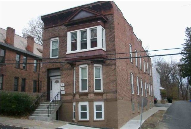 Building Photo - 36 Brunswick Ave