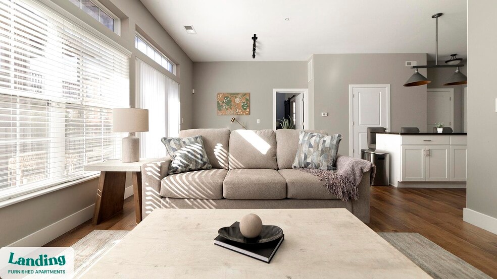 Building Photo - 41 E 9th Ave