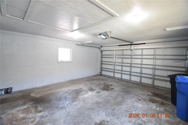 Building Photo - 6485 30th Ave N