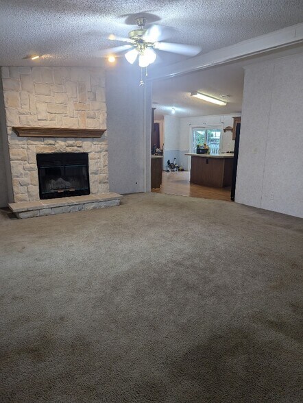 Building Photo - 8970 Birch Dr