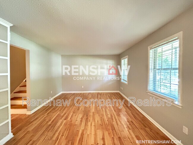 Building Photo - 6436 Macon Rd