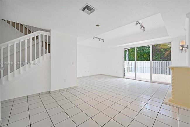 Building Photo - 11224 NW 42nd Terrace