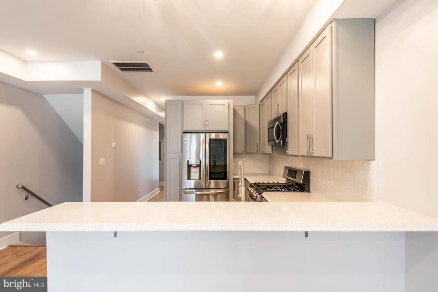 Kitchen (2) - 3212 8th Street, NE