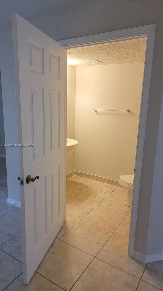 Building Photo - 5923 Manchester Way