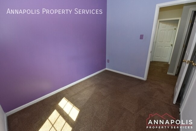 Building Photo - 806 Lilac Ct
