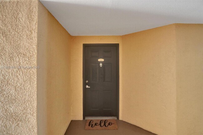 Building Photo - 17100 N Bay Rd