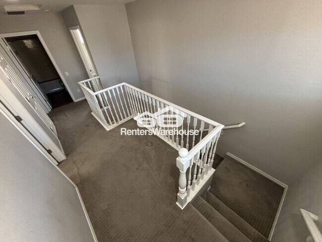 Building Photo - North Phoenix Oasis in a 3-BD Single Family House!