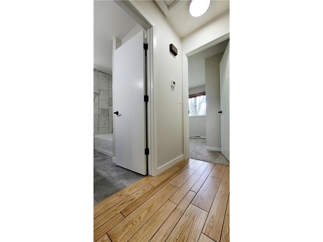 Building Photo - 512 Nelson Ct