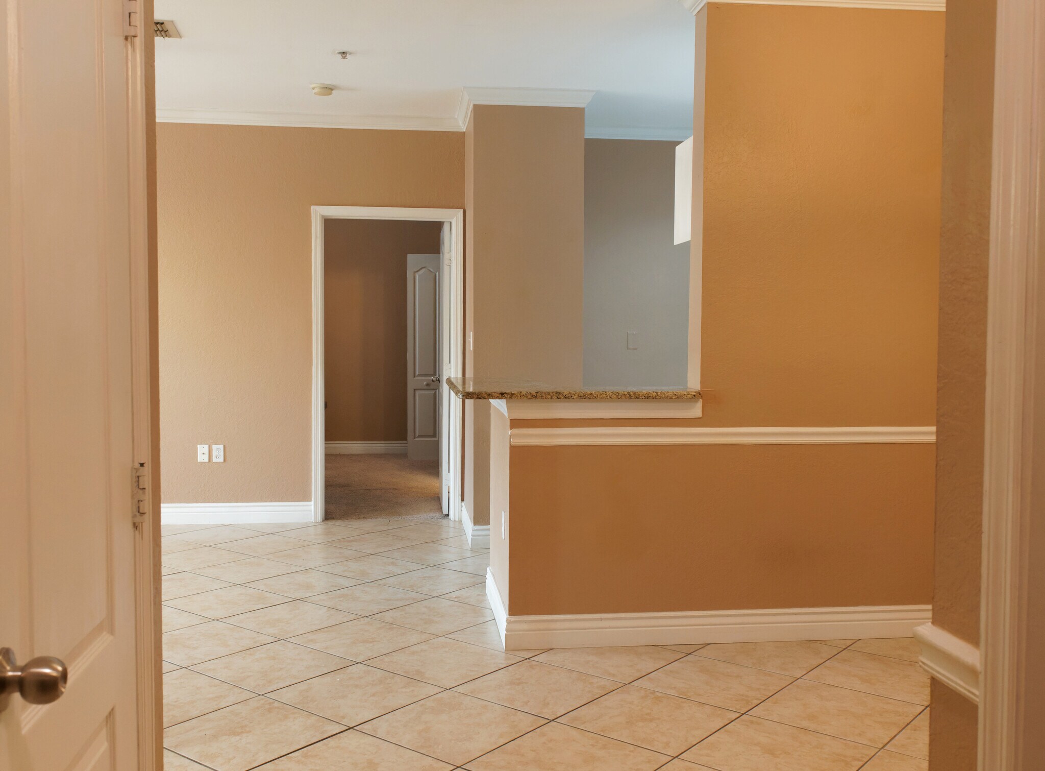Building Photo - 2732 Via Murano #523