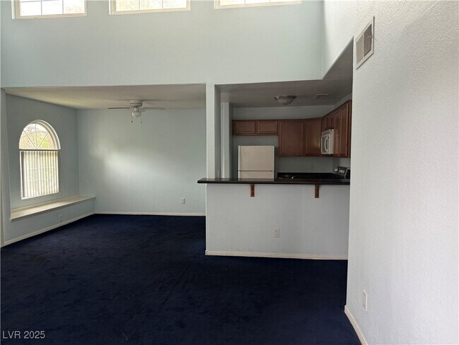 Building Photo - 3145 E Flamingo Rd