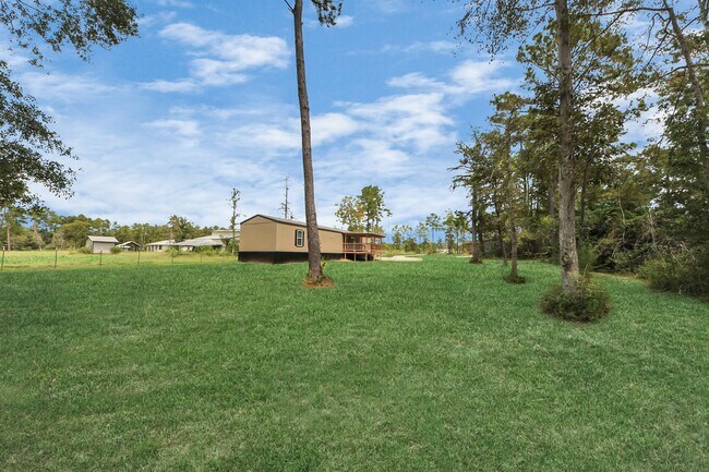 Building Photo - 1560 Brown Rd
