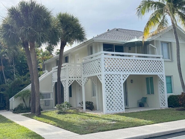 Building Photo - 353 S US Hwy 1