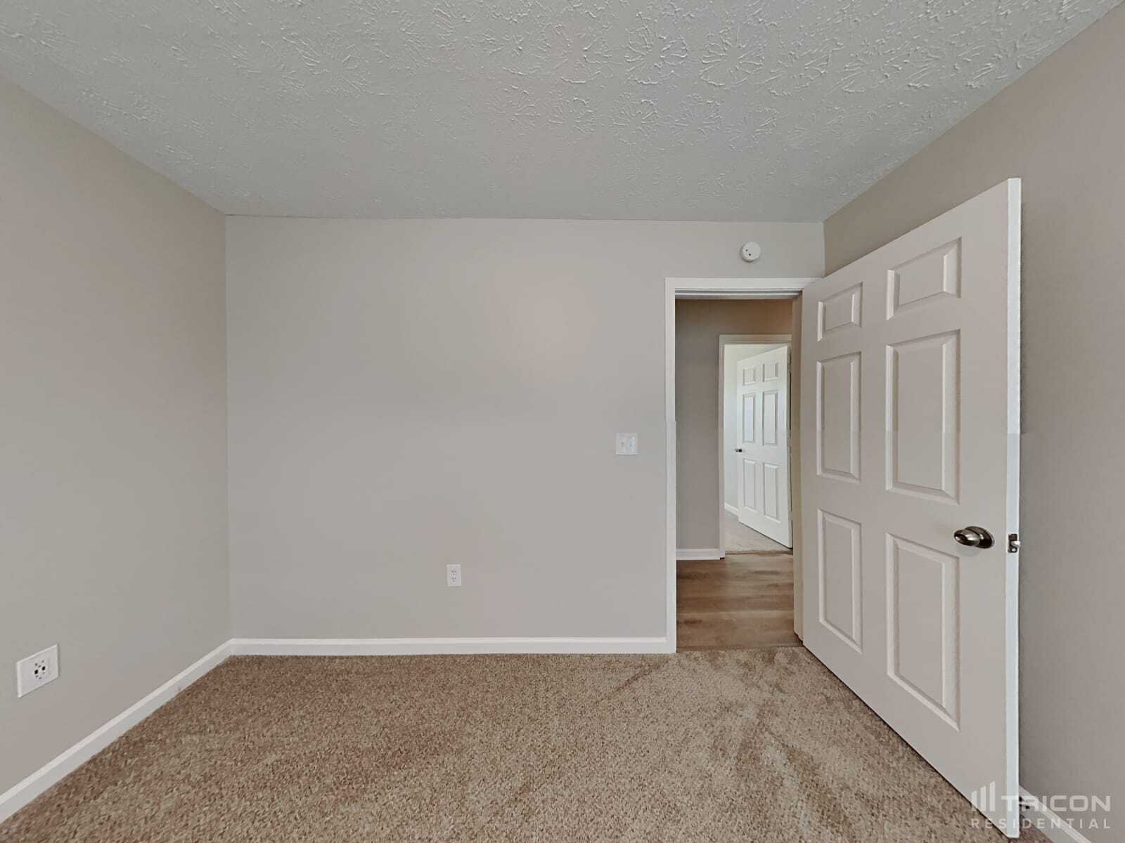 Building Photo - 282 Clara Bell Way