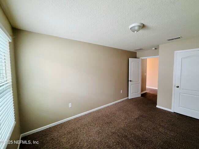 Building Photo - 3583 Sunfish Dr