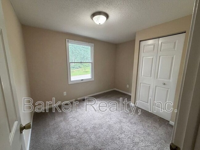 Building Photo - 507 Trappers Run Dr