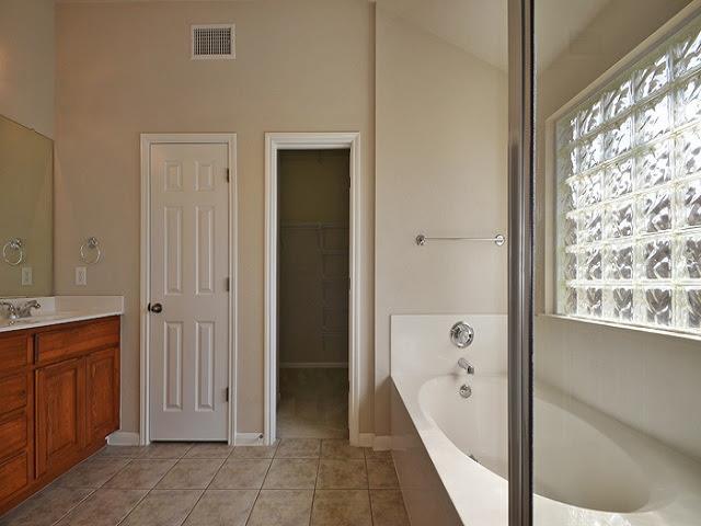 Building Photo - 18924 Alnwick Castle Dr