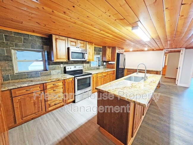 Building Photo - 2220 W Bell Vista Ave