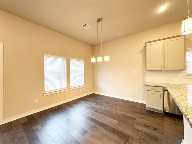 Building Photo - 557 S Utah Dr