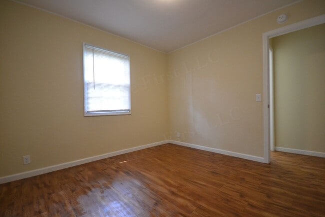 Building Photo - 316 N Wilson Ave