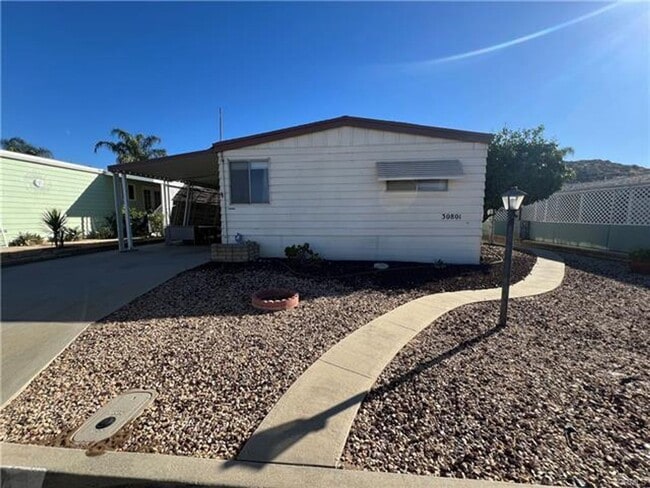 Building Photo - Peaceful Golf Course Living in a 55+ Community