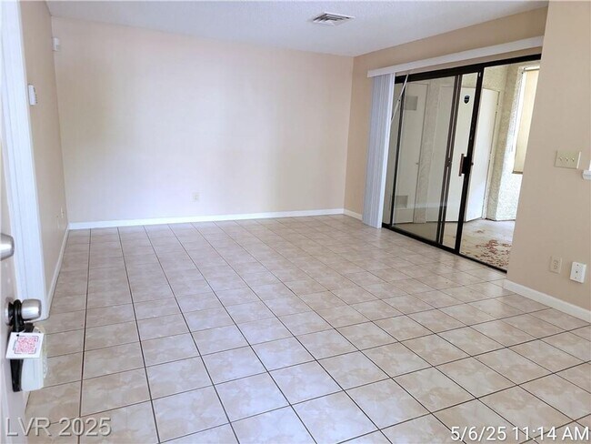 Building Photo - SW 1st FLOOR UNIT IN GATED LAS CASITAS COM...