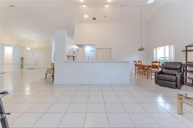 Building Photo - 16176 NW 14th Ct