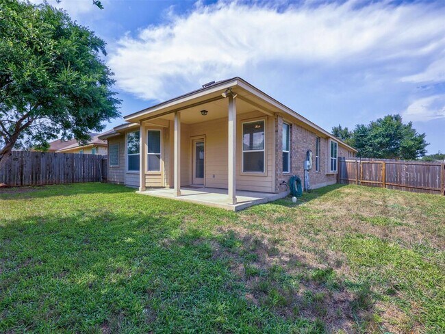 Building Photo - 11600 Yeadon Way