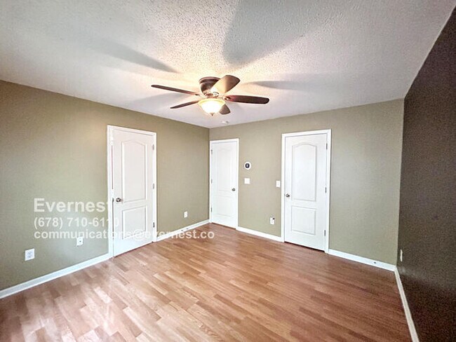 Building Photo - 1406 Bayrose Cir