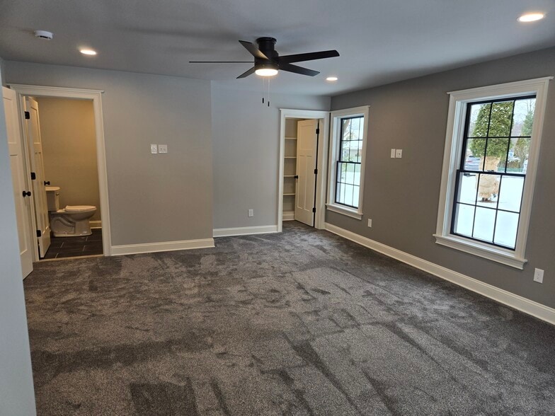 Master Berdroom - 602 Forest Ln