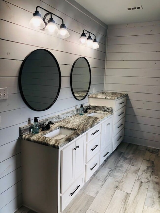 Building Photo - $250 OFF MOVE IN SPECIAL-TURTLE CREEK-GATED-BENTON-BEAUTIFUL HOME-NEAR CYPRESS BLACK BAYOU