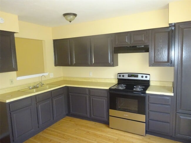 Building Photo - 7411 Bahia Ln