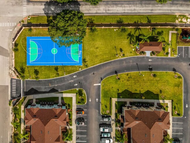 Building Photo - 3211 Oyster Ln