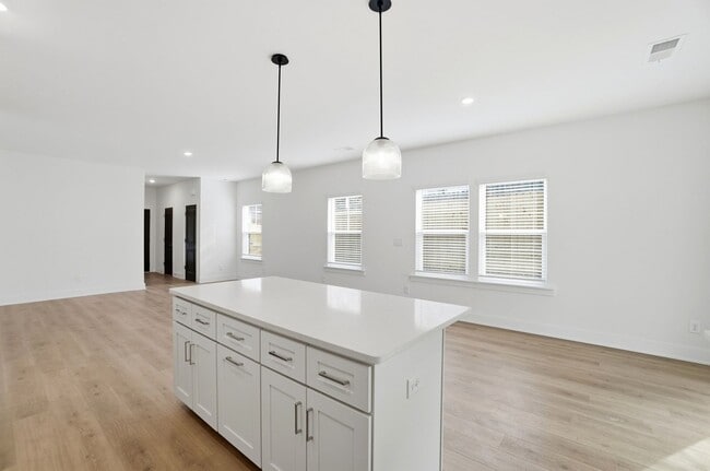 Building Photo - Bright & Modern New Construction Townhome