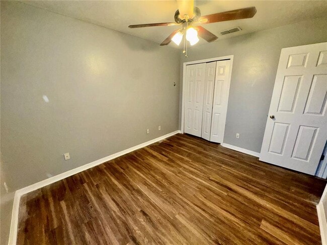 Building Photo - 533 Cresting Oak Cir