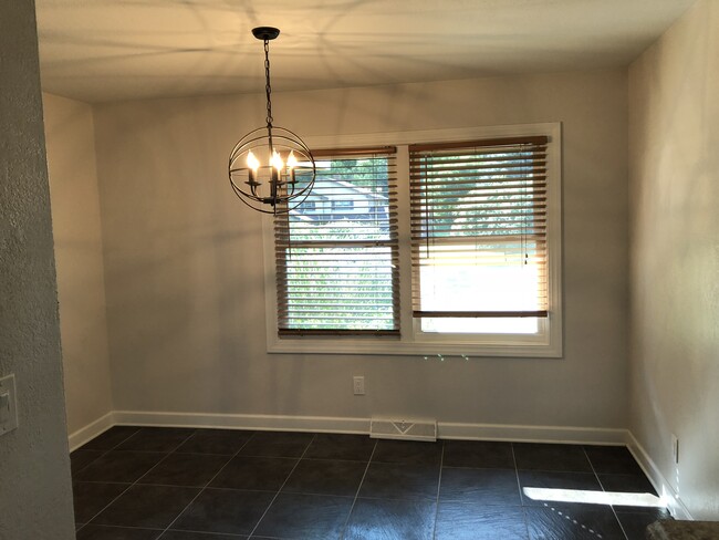 Dining room - 21700 Mary Lynn Dr