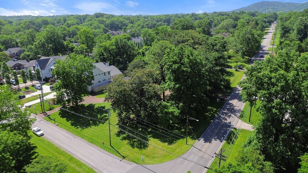 Building Photo - 4100 Lealand Ln
