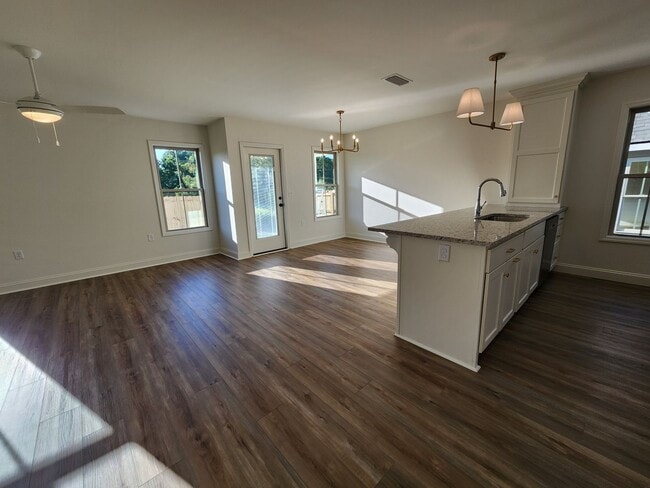 Building Photo - 4041 Colbie Way