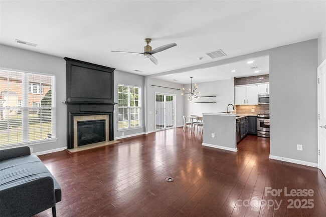 Building Photo - 15627 Canmore Street