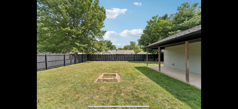 Building Photo - 459 Holly St