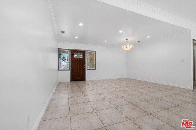 Building Photo - 17434 Emelita St