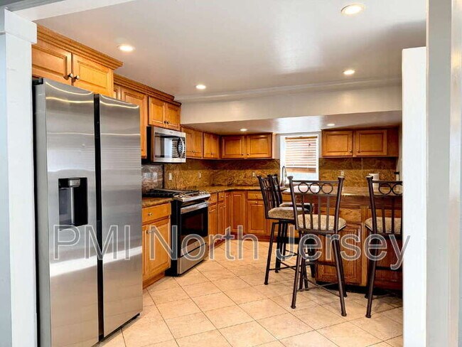 Building Photo - 227 Washington Ave