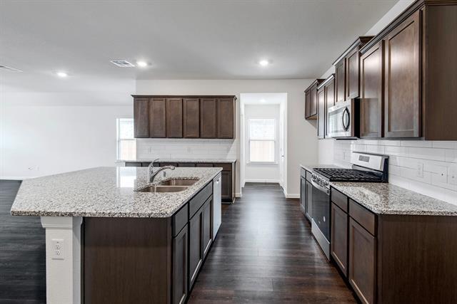 Building Photo - 709 Smokey Trail