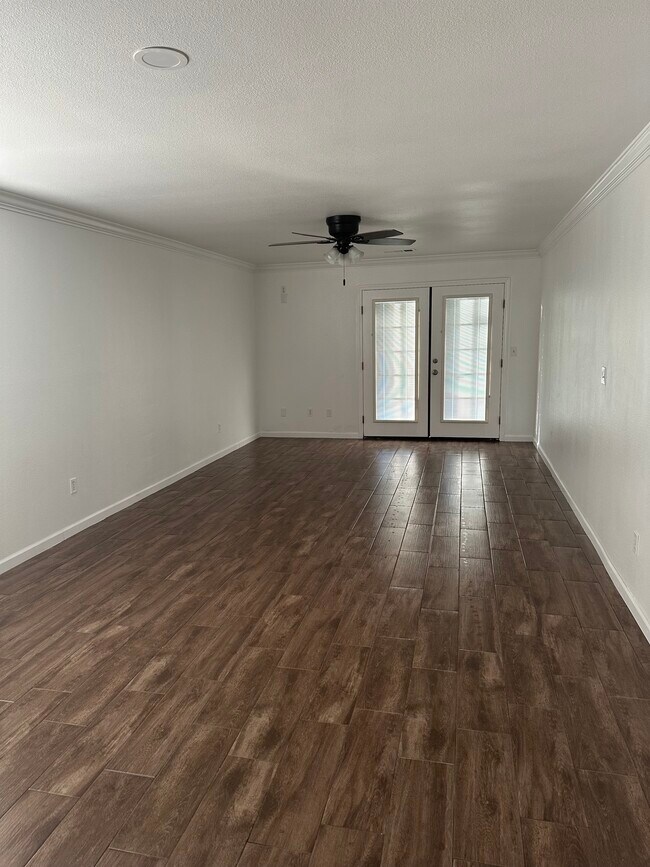 Building Photo - 2154 Berryhill Ave