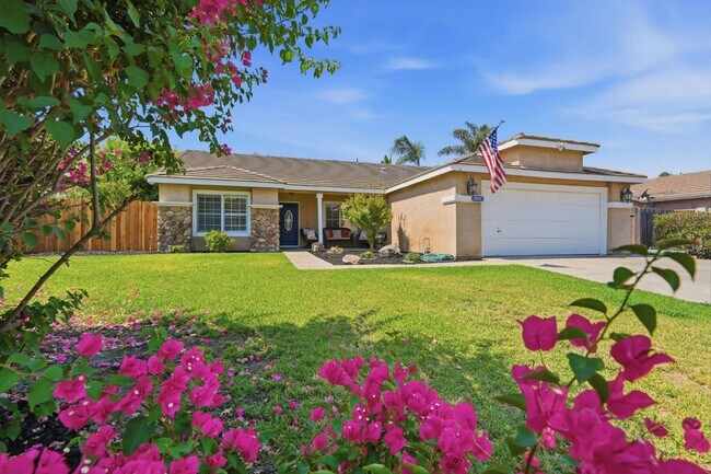 Building Photo - 3006 Mission Dr
