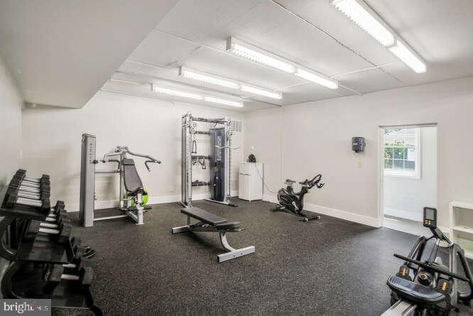 Building Photo - 341 Homeland Southway