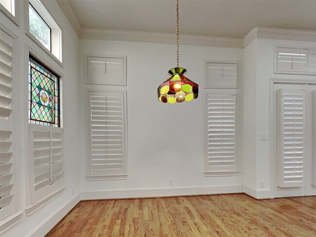 Building Photo - 9530 Pemberton Trce