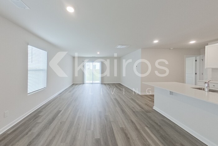 Building Photo - 131 Overstreet Way